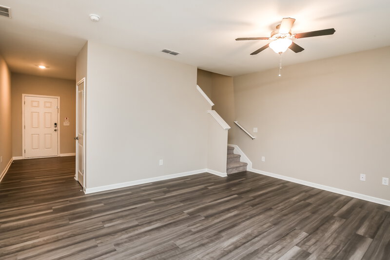 2,270/Mo, 15 Streamview Hoschton, GA 30548 Living Room View 3