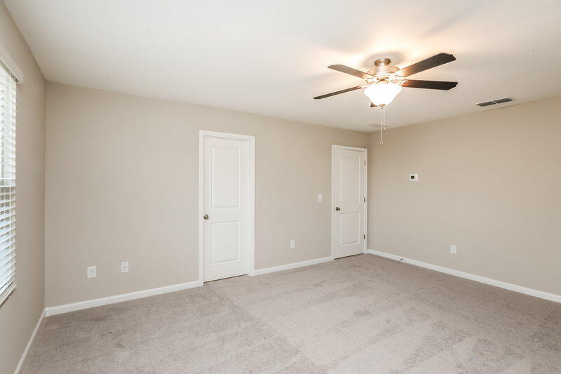 2,270/Mo, 15 Streamview Hoschton, GA 30548 Main Bedroom View