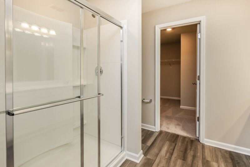 2,270/Mo, 15 Streamview Hoschton, GA 30548 Main Bathroom View 2