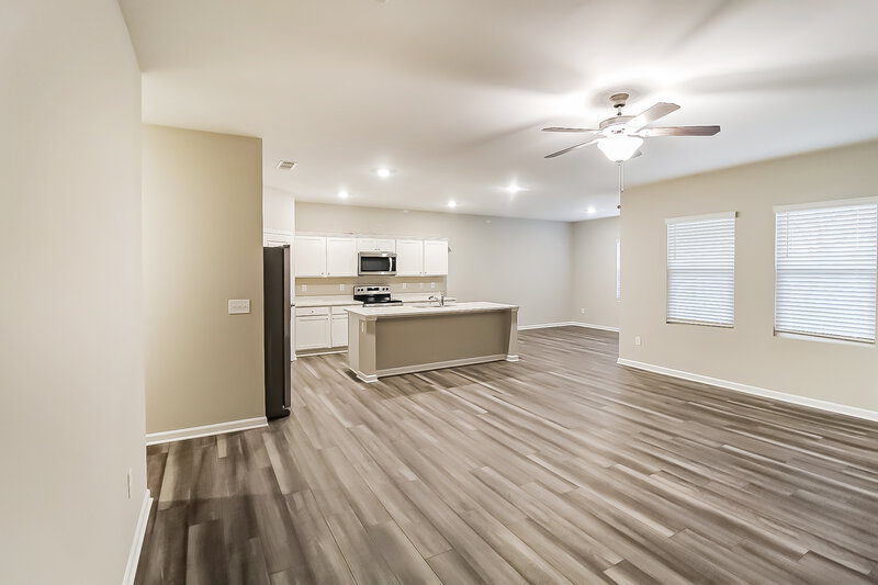2,085/Mo, 56 River Branch Way Hoschton, GA 30548 Living Room View