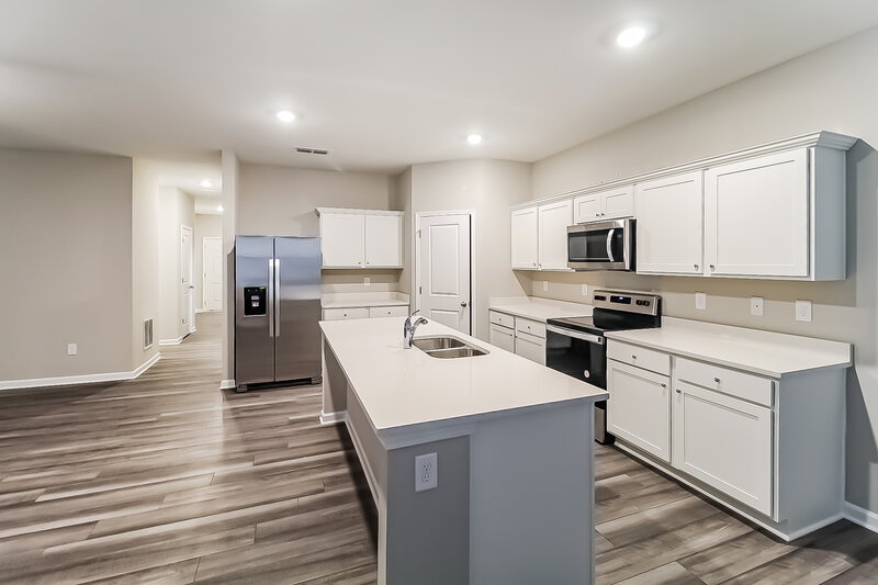 2,085/Mo, 56 River Branch Way Hoschton, GA 30548 Kitchen View