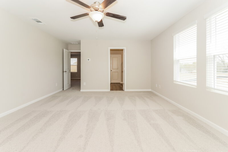 3,310/Mo, 102 Pond Ct Hoschton, GA 30548 Main Bedroom View 2