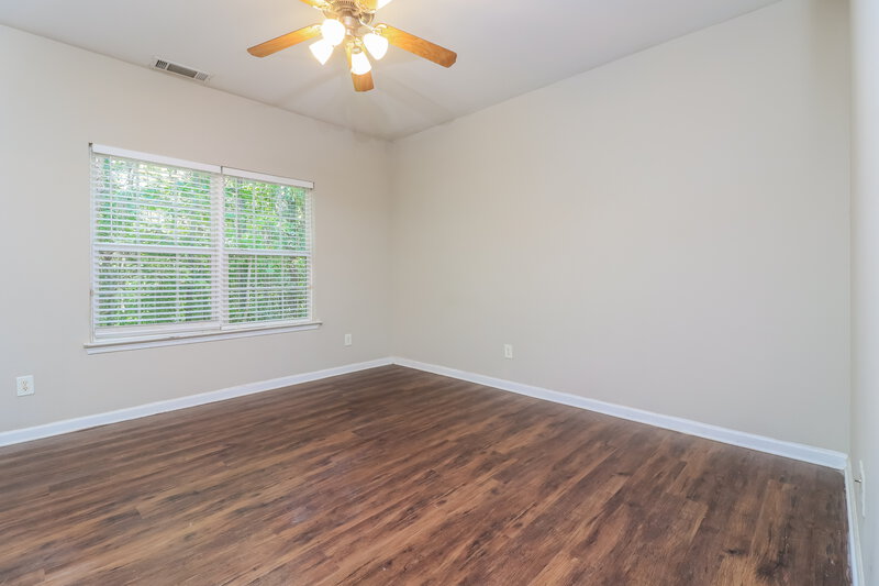 2,135/Mo, 204 Ranier Ct Canton, GA 30114 Living Room View