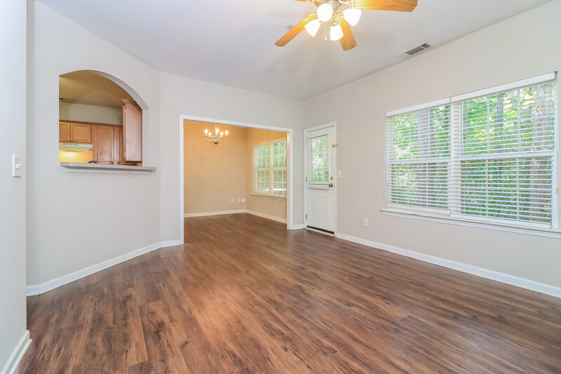 2,135/Mo, 204 Ranier Ct Canton, GA 30114 Living Room View 2