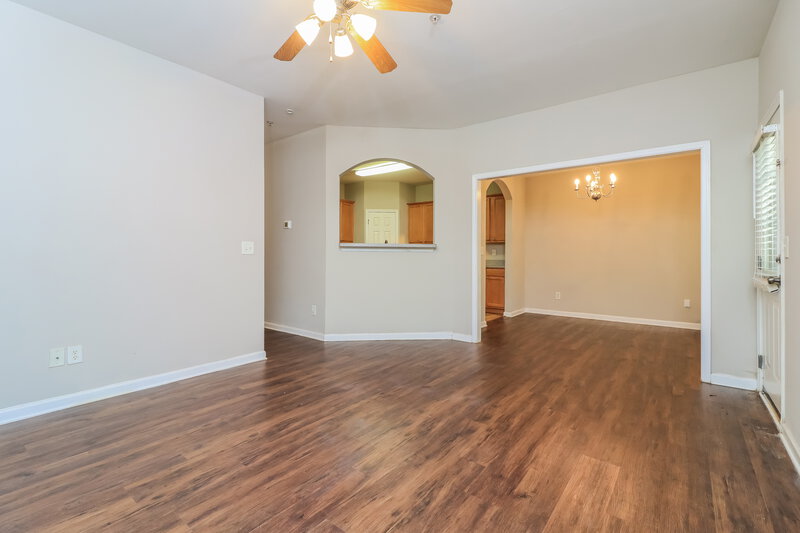 2,135/Mo, 204 Ranier Ct Canton, GA 30114 Living Room View 3