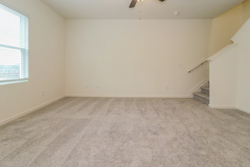 2,030/Mo, 445 Knightsbridge Ln Winder, GA 30680 Living Room View