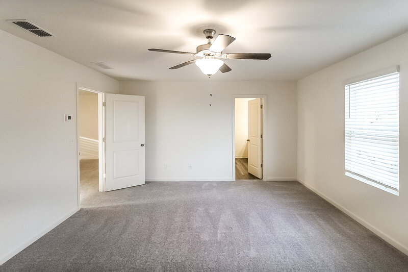 2,090/Mo, 455 Knightsbridge Ln Winder, GA 30680 Main Bedroom View