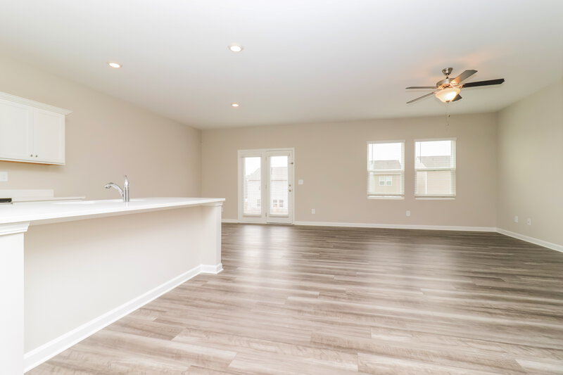 2,455/Mo, 506 Knightsbridge Lane Winder, GA 30680 Living Room View 2
