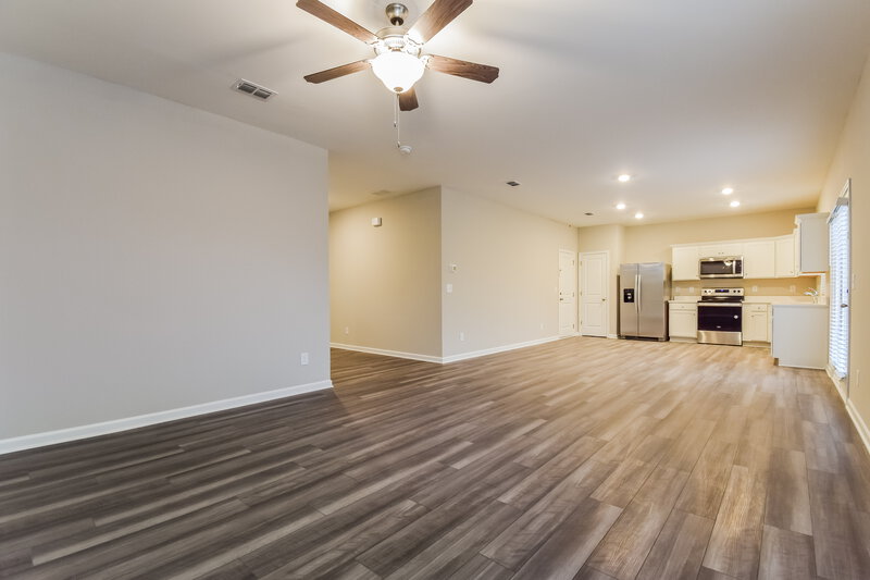 2,090/Mo, 525 Knightsbridge Lane Winder, GA 30680 Living Room View 2