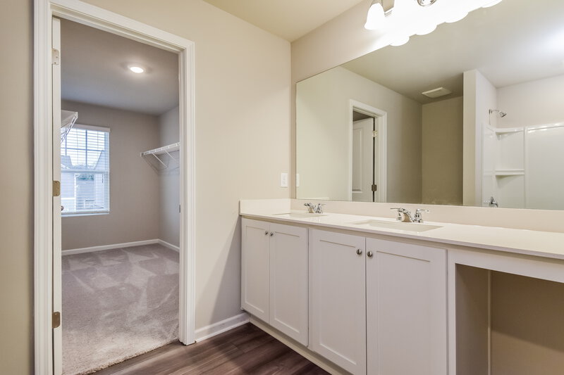 2,090/Mo, 525 Knightsbridge Lane Winder, GA 30680 Main Bathroom View
