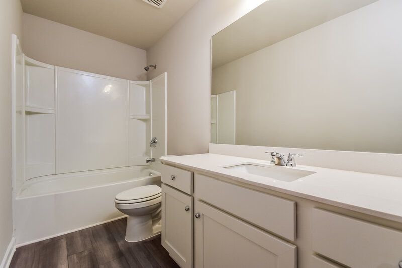 2,090/Mo, 525 Knightsbridge Lane Winder, GA 30680 Bathroom View