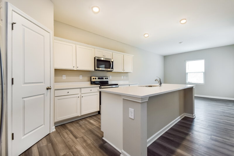 2,020/Mo, 560 Knightsbridge Lane Winder, GA 30680 Kitchen View