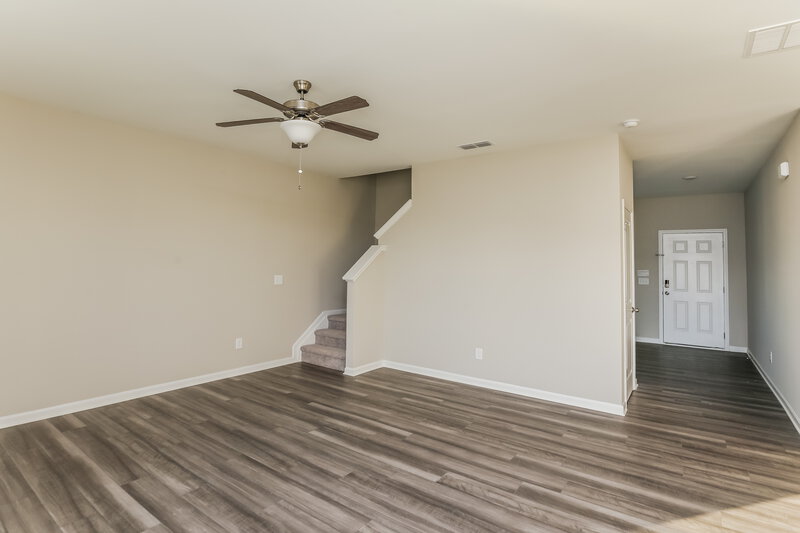 2,175/Mo, 601 Knightsbridge Lane Winder, GA 30680 Living Room View