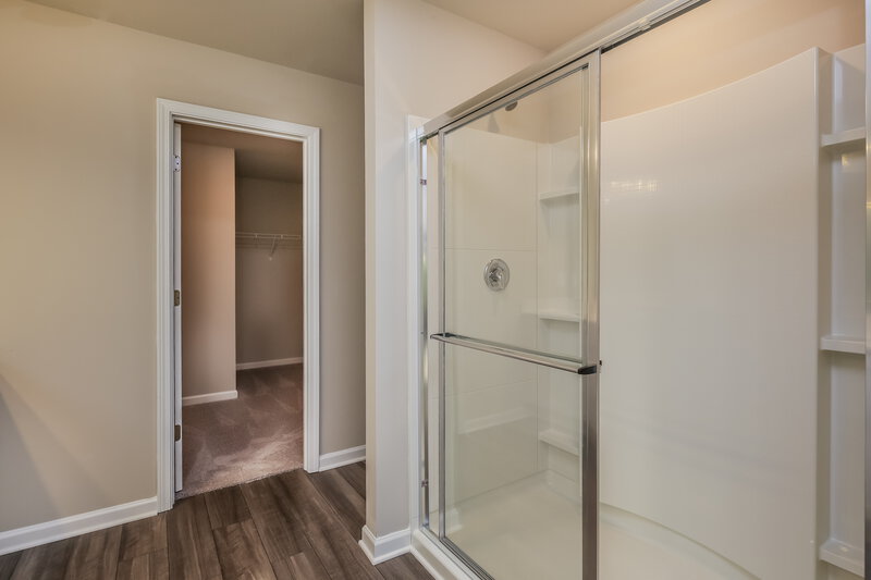 2,175/Mo, 601 Knightsbridge Lane Winder, GA 30680 Main Bathroom View