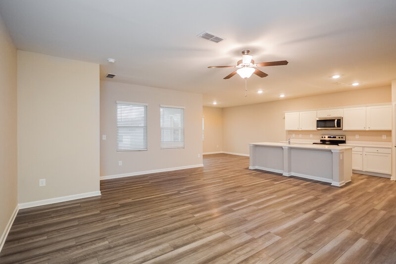 2,150/Mo, 590 Knightsbridge Lane Winder, GA 30680 Living Room View 2