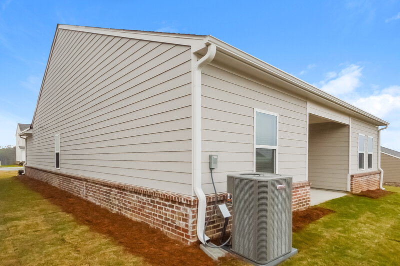 2,150/Mo, 590 Knightsbridge Lane Winder, GA 30680 Rear View