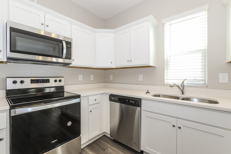 1,890/Mo, 613 Knightsbridge Lane Winder, GA 30680 Kitchen View 2