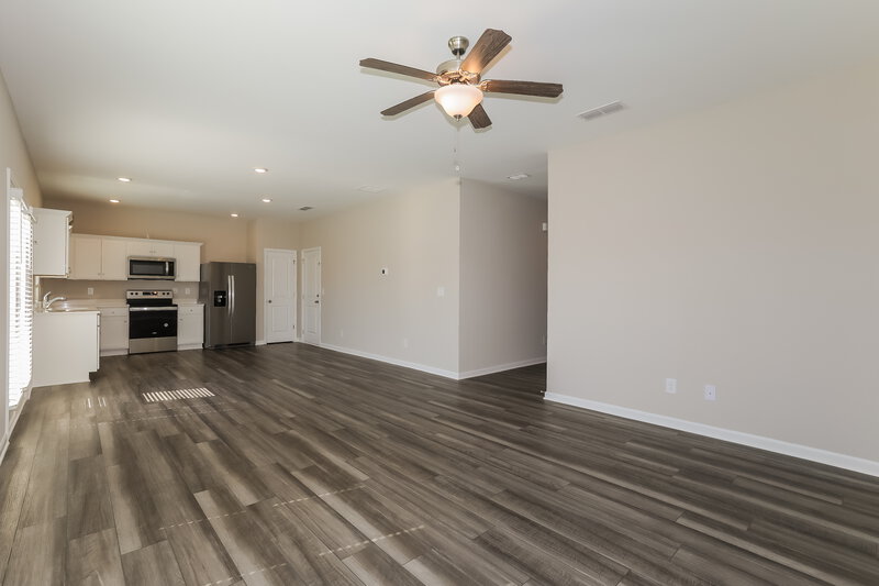 3,030/Mo, 637 Knightsbridge Lane Winder, GA 30680 Living Room View 3