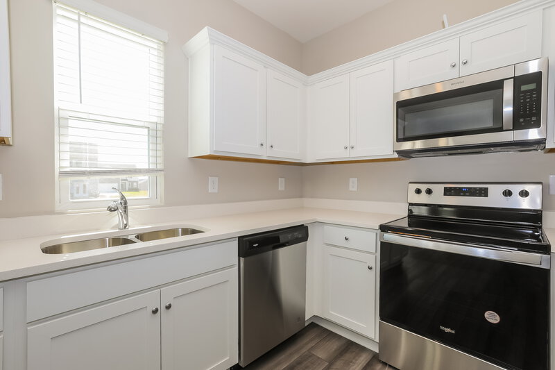 3,030/Mo, 637 Knightsbridge Lane Winder, GA 30680 Kitchen View