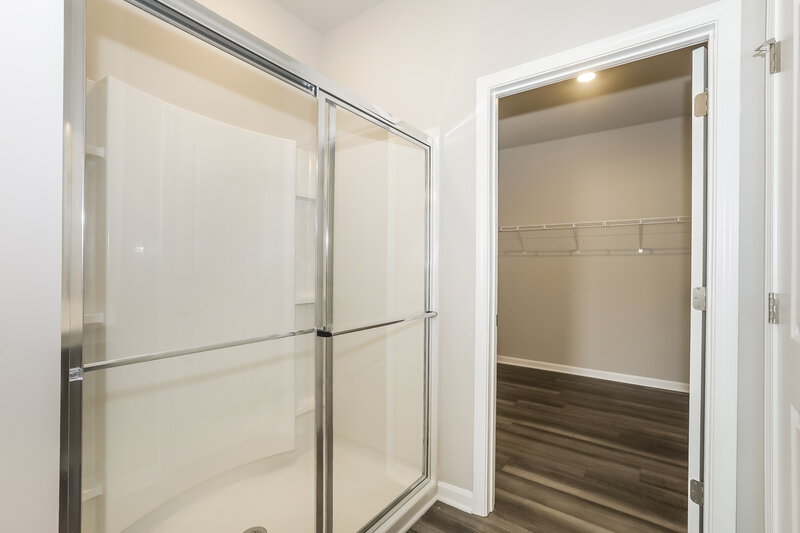 2,160/Mo, 39 Hyde Park Winder, GA 30680 Main Bathroom View 2