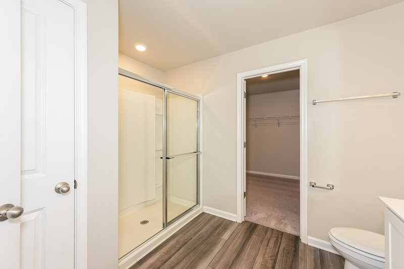 2,440/Mo, 49 Hyde Park Winder, GA 30680 Main Bathroom View 2