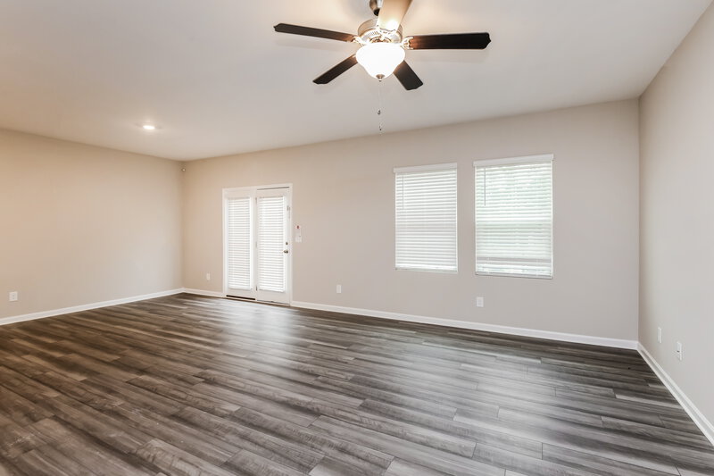 2,630/Mo, 99 Hyde Park Winder, GA 30680 Living Room View 3