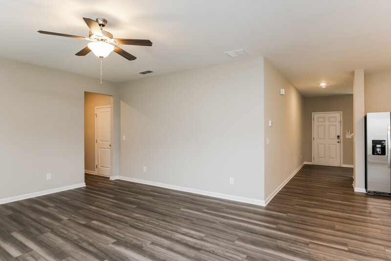 3,320/Mo, 50 Hyde Park Winder, GA 30680 Living Room View 3