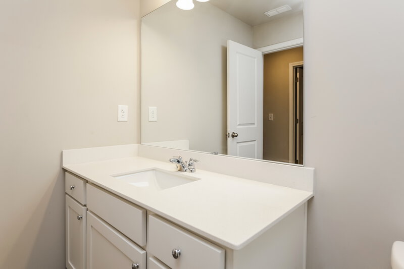3,320/Mo, 50 Hyde Park Winder, GA 30680 Bathroom View