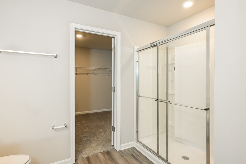 2,240/Mo, 80 Hyde Park Winder, GA 30680 Main Bathroom View 2