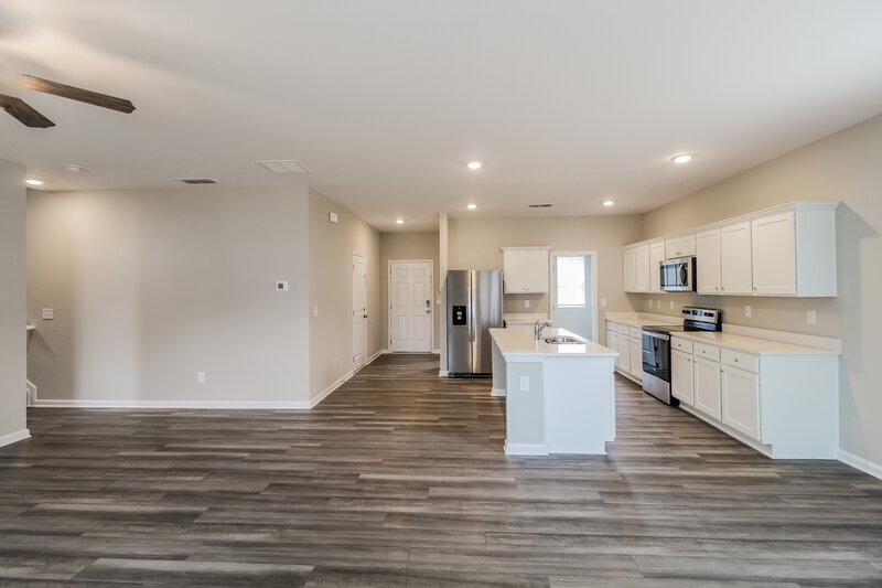 2,130/Mo, 70 Hyde Park Winder, GA 30680 Living Room View 2