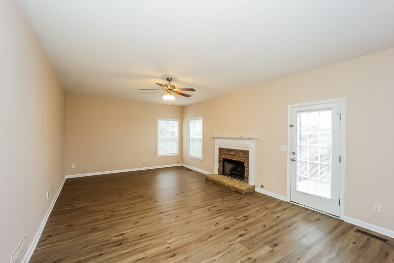 2,050/Mo, 251 Kyles Cir Hiram, GA 30141 Living Room View