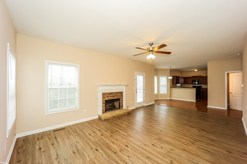 2,050/Mo, 251 Kyles Cir Hiram, GA 30141 Living Room View 2