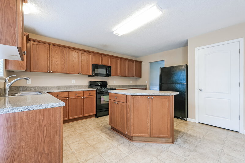 2,215/Mo, 2295 Clonts Ct Powder Springs, GA 30127 Kitchen View 2