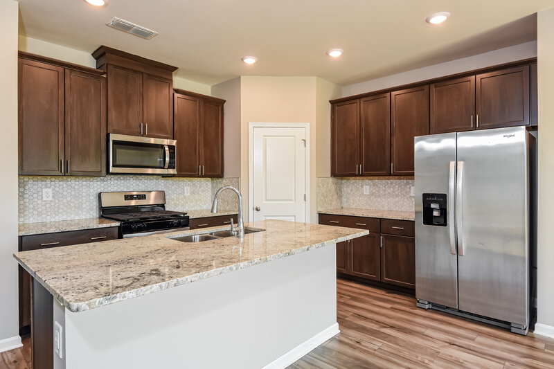 2,640/Mo, 5910 Green Ash Ct Braselton, GA 30517 Kitchen View 2