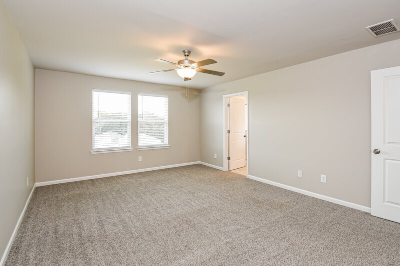 2,640/Mo, 5910 Green Ash Ct Braselton, GA 30517 Main Bedroom View