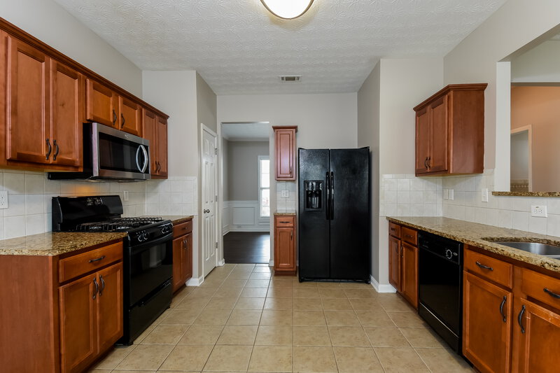 2,075/Mo, 109 Plumeria St Canton, GA 30114 Kitchen View 2