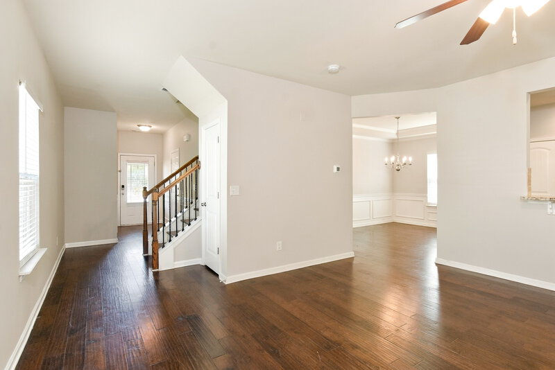 2,210/Mo, 4745 Carnegie Ct Cumming, GA 30028 Living Room View 2