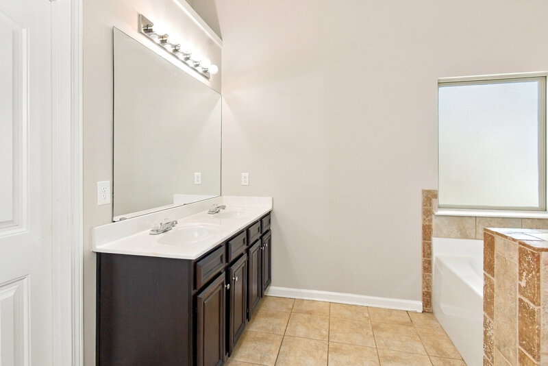 2,210/Mo, 4745 Carnegie Ct Cumming, GA 30028 Primary Bathroom View