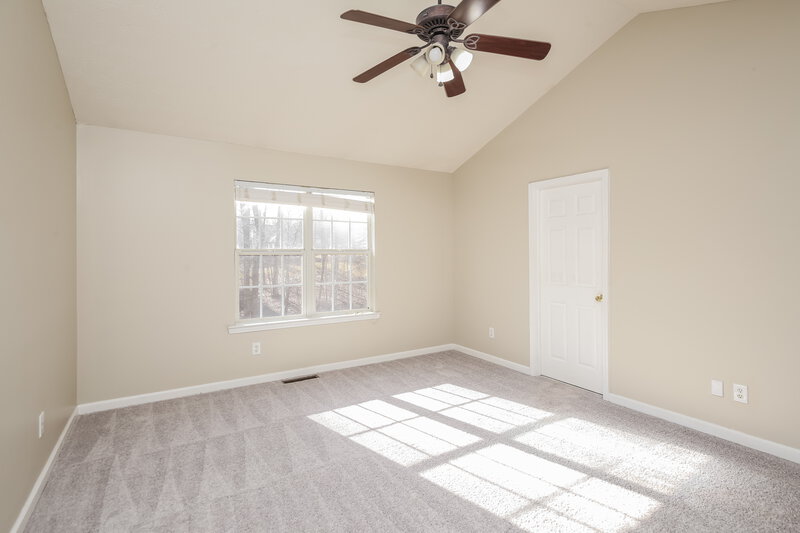 2,360/Mo, 2455 Pemberton Pt Buford, GA 30519 Main Bedroom View 3