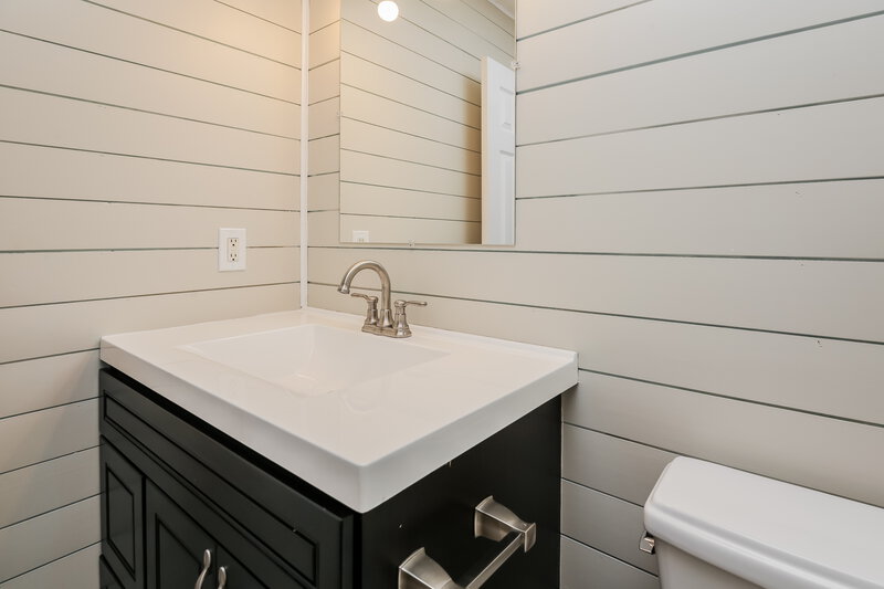 2,360/Mo, 2455 Pemberton Pt Buford, GA 30519 Bathroom View