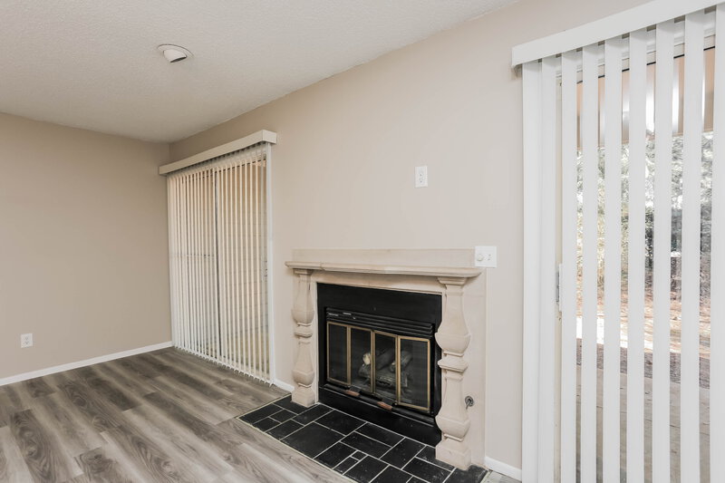 1,625/Mo, 103 Fair Haven Way SE Smyrna, GA 30080 Living Room View