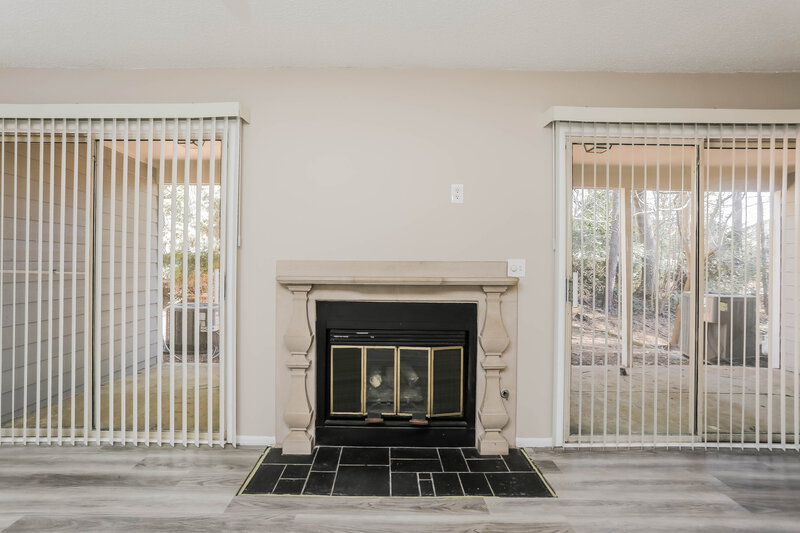 1,625/Mo, 103 Fair Haven Way SE Smyrna, GA 30080 Living Room View 3