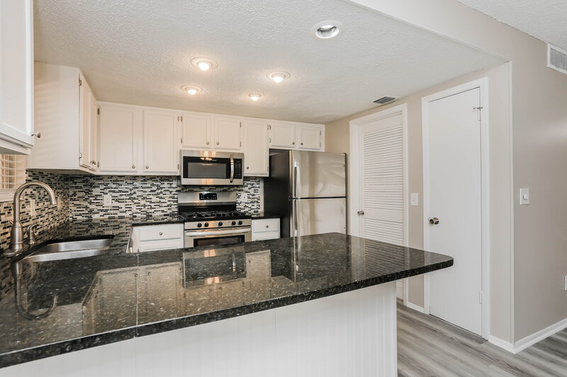 1,625/Mo, 103 Fair Haven Way SE Smyrna, GA 30080 Kitchen View