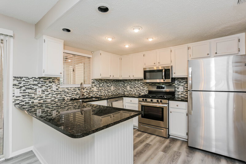 1,625/Mo, 103 Fair Haven Way SE Smyrna, GA 30080 Kitchen View 3