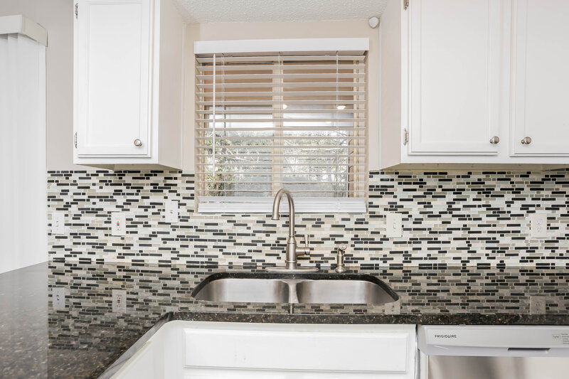 1,625/Mo, 103 Fair Haven Way SE Smyrna, GA 30080 Kitchen View 4