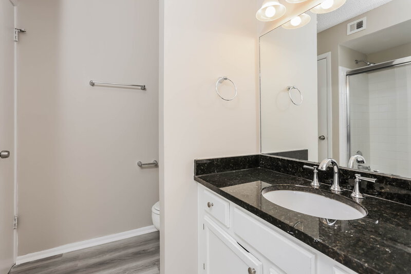 1,625/Mo, 103 Fair Haven Way SE Smyrna, GA 30080 Main Bathroom View