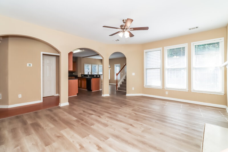 2,075/Mo, 3046 Woodbridge Ln Canton, GA 30114 Living Room View 2