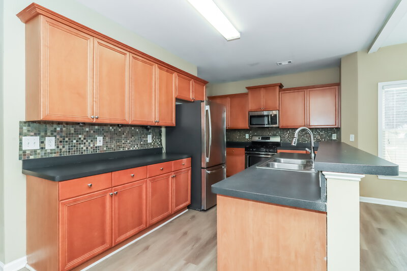 2,075/Mo, 3046 Woodbridge Ln Canton, GA 30114 Kitchen View