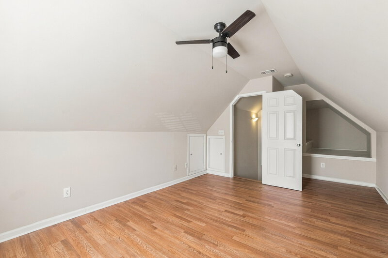 2,130/Mo, 465 Aristocrat Dr Loganville, GA 30052 Bonus Room View