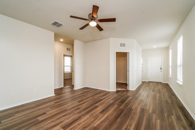 1,790/Mo, 350 Cobb Branch Dr Maxwell, TX 78656 Living Room View 2